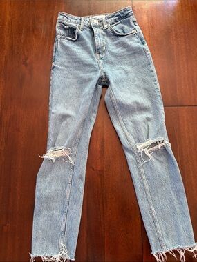 ZARA Light Blue Distressed Women’s Jeans